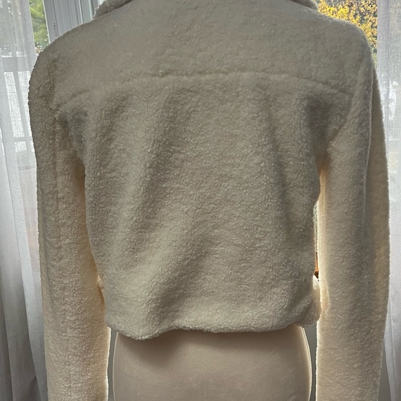 🌸🌼🌺Brand New Cream Colored Sherpa Moto Jacket size S Super Cute!!!!🌻🌺🌷 - Picture 6 of 9